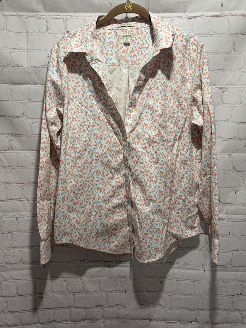 L.L. Bean 100% cotton Button-Down Shirt white, coral,‎ and blue Woman’s size M